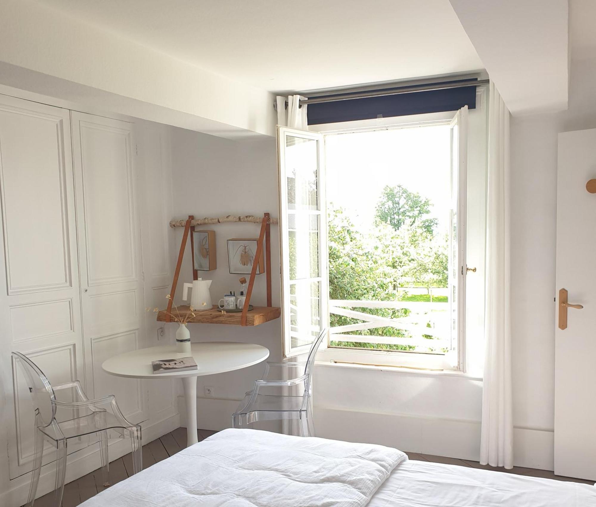 Par Hasard Ou Pas Bed & Breakfast Saint-Martin-aux-Chartrains Exterior foto