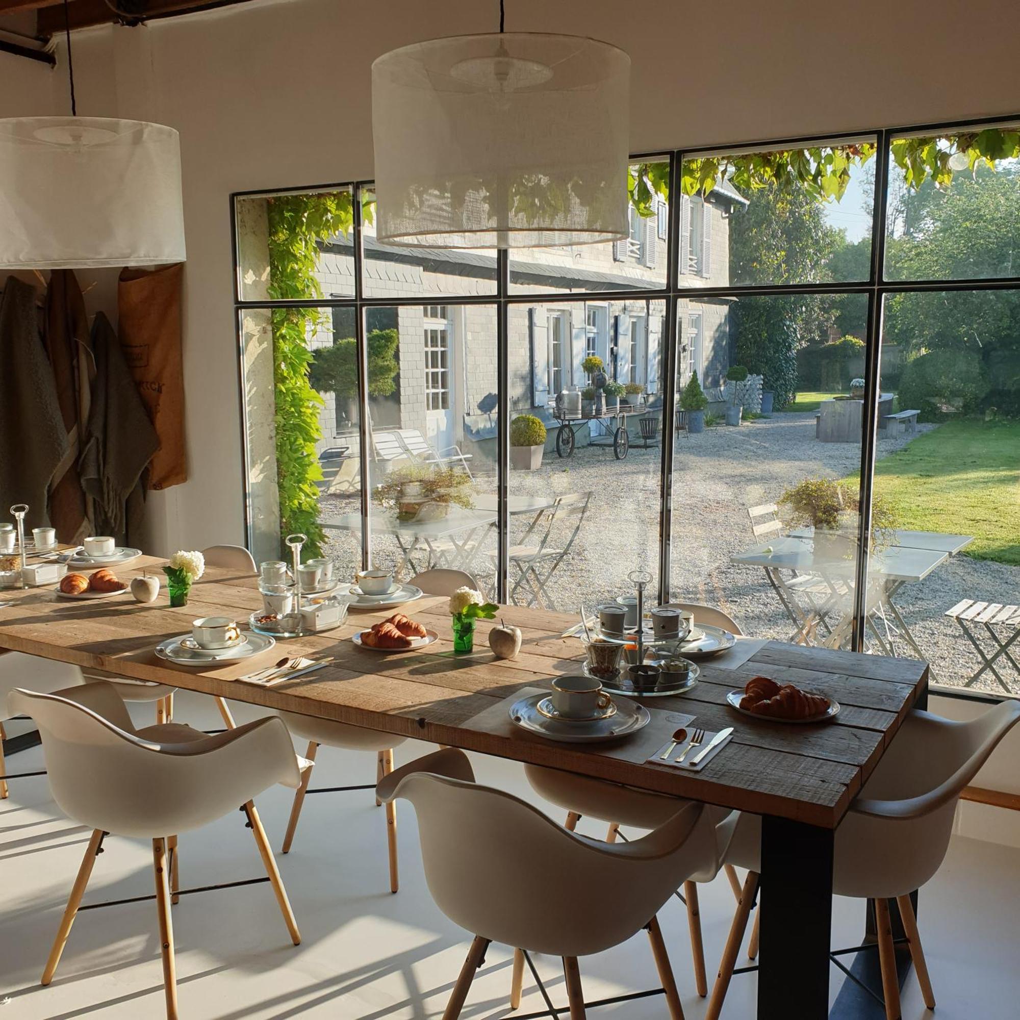 Par Hasard Ou Pas Bed & Breakfast Saint-Martin-aux-Chartrains Exterior foto