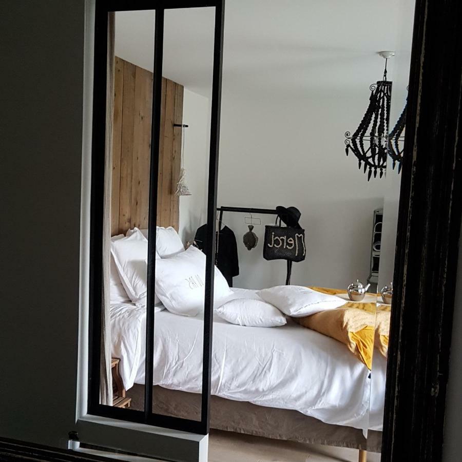 Par Hasard Ou Pas Bed & Breakfast Saint-Martin-aux-Chartrains Exterior foto